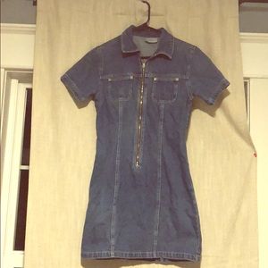 Denim dress with front zip